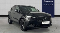 2025 Volvo XC40 B3 Black Edition Plus PRO, Mild Hybrid (360Cam, Carplay, Heated 