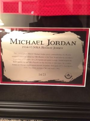 MICHAEL JORDAN 1984 UPPER DECK AUTOGRAPHED ROOKIE BULL JERSEY 14/23