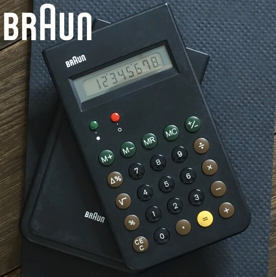 【Supreme x BRAUN】15AW ET66 CALCULATOR 電卓 Supreme x Braun ET66 Calculator | White | FARFETCH