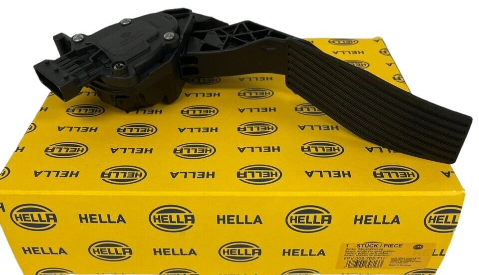 2015-2018 Jeep Renegade Accelerator Pedal Sensor - Hella 010175711
