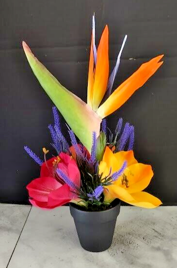 13" Small tropical table decoration