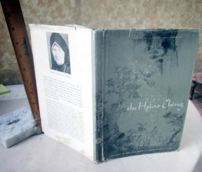 THE HSIAO CHING,1961,Translated by Sister Mary Lelia Makra,DJ