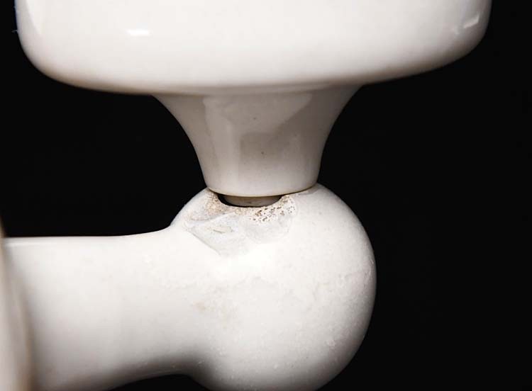 VINTAGE BATHROOM DECO PORCELAIN CUP HOLDER