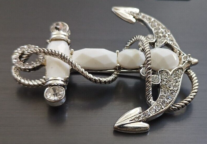 New Napier Silver Tone Ship Boat Anchor Pin