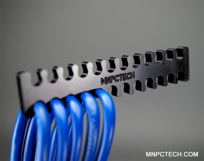 24 slot Mnpctech Ethernet Data Network Router Server Rack Cable Comb HP Dell