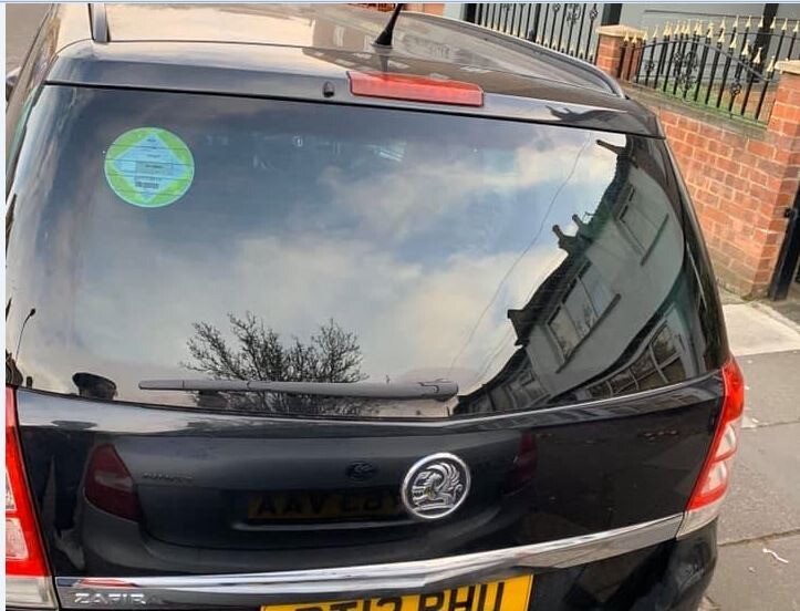 Vauxhall Zafira with pco sticker ( ULEZ free) car for sale in East