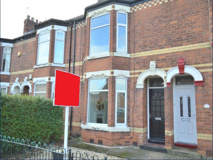 3 Bed Family house off James Reckitt Avenue, Malet Lambert Catchment