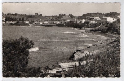 CPM LE PRADET La Plage de la Garonne (83)