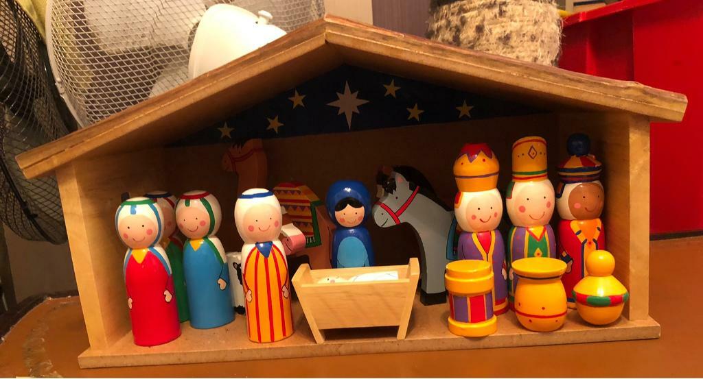 High Quality Wooden Christmas Nativity Set Free Delivery Up To 10 Miles