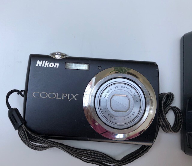 Nikon S220 Ultra Slim digital camera in Richmond, London Gumtree