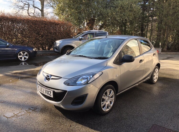 Mazda 2 2012