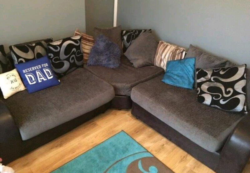 Corner couch in Wallasey, Merseyside Gumtree