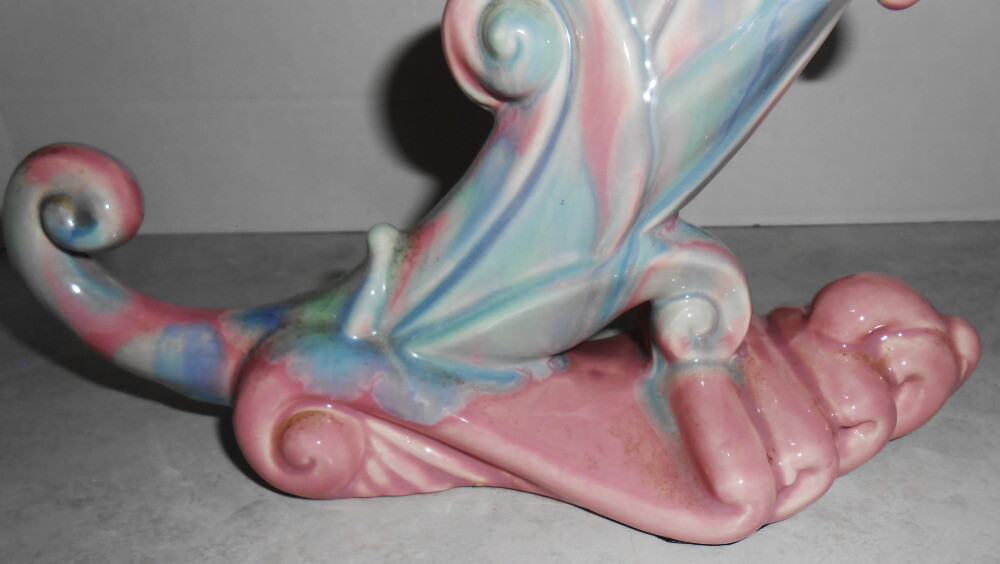 Vintage Royal Haeger Pottery Mauve Agate Glaze Cornucopia Wave Vase 228 USA