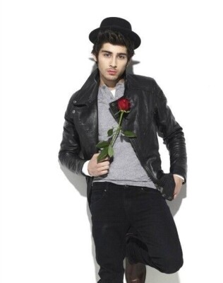 Zayn Malik Unsigned 10'' x 8'' photo - One Direction - 100% to Cancer Charity *13