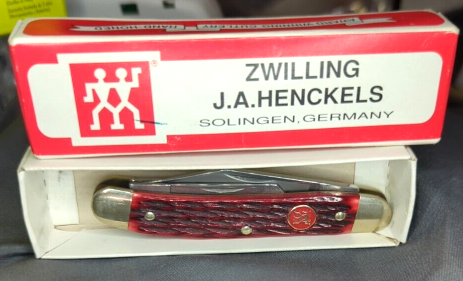 ZWILLING J.A. HENCKELS GERMANY HK7-B VINTAGE RED BONE POCKET ZWILLING J.A. HENCKELS GERMANY HK7-B VINTAGE RED BONE POCKET
