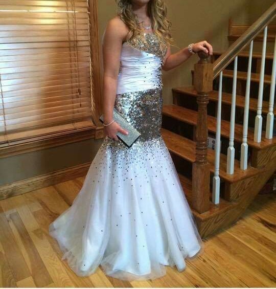 White Formal Prom Dress with Silver Sequins sz. 4 5 6 Long Cocktail style