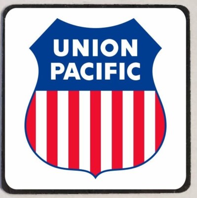 Union Pacific Railroad Railway Train Refrigerator Magnet RM19