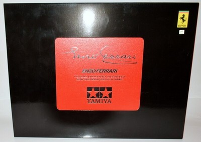 Enzo Ferrari 1:12 Red Collector''s Club Special Semi-assembled model 23205 Tamiya