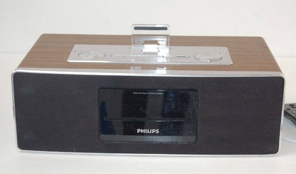 Philips DCB852 DAB/CD/iPod Docking Audio Player in Southampton