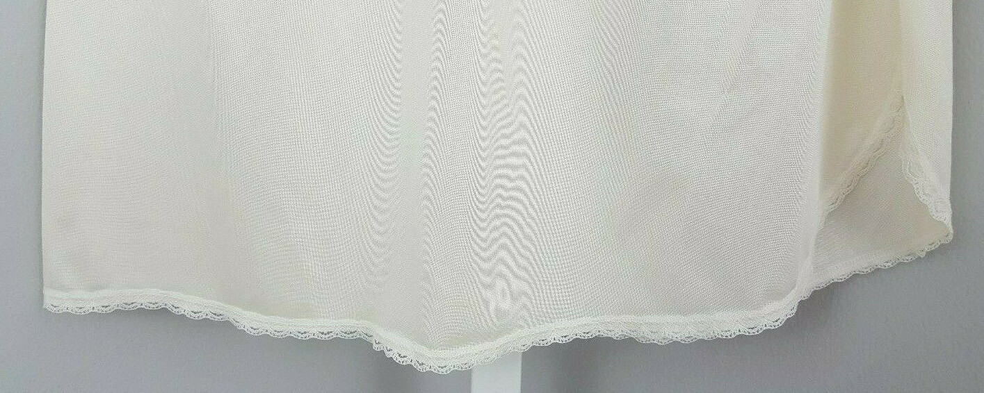 Vanity Fair Womens Small Half Slip Skirt Ivory Beige Nylon Lace Trim Style11-760