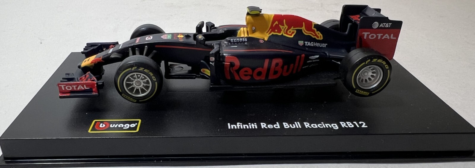 Red Bull Racing RB12 1:18 スケール 1/18 MINICHAMPS Formula 1 F1 RED BULL RACING TAG HEUER RB12
