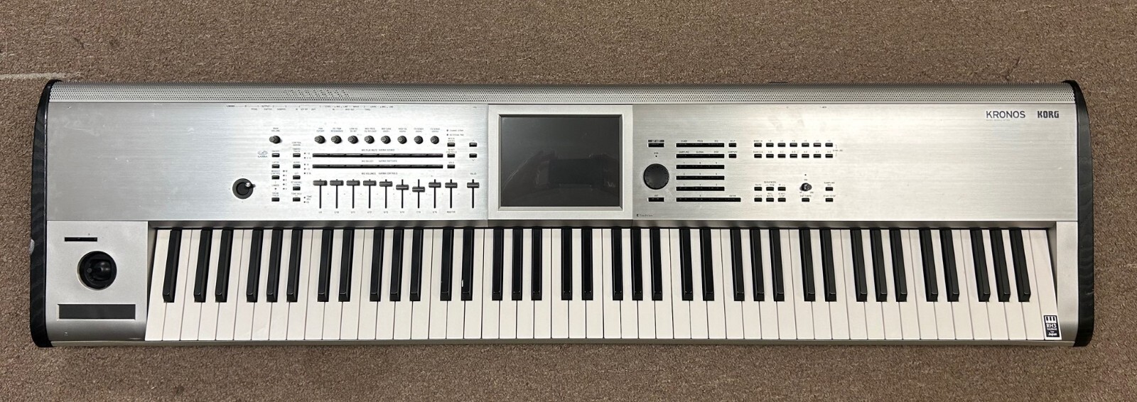 S*S様 KORG　KRONOS2-88 　ハードケース、ペダル付き Korg KRONOS 2 88 key Keyboard Workstation Synthesizer Japan