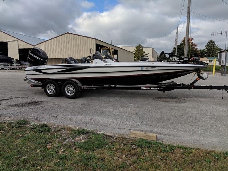 2009 Triton 21X3 DC