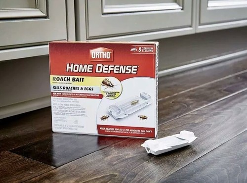 Ortho Home Defense Roach Bait 8 Stations ~ New