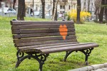 How-to-Buy-a-Garden-Bench-