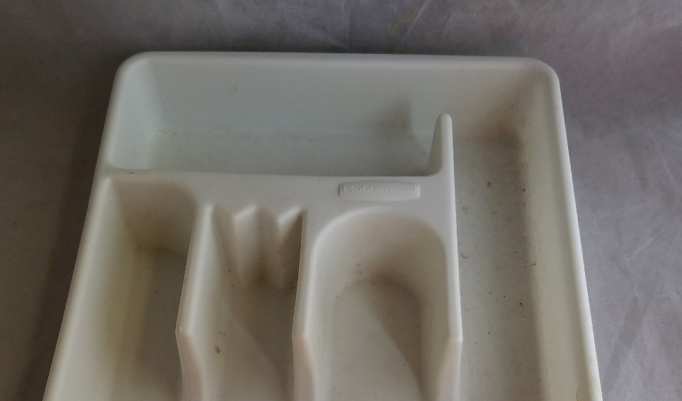Rubbermaid White Silverware Tray Flatware Utensil Holder Drawer Organizer 2921