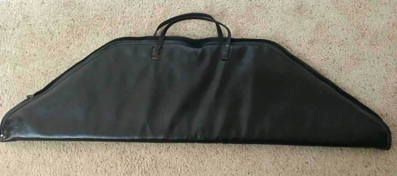 EXCELLENT CONDITION Vintage Ben Pearson Renegade Recurve bow WITH EXTRAS