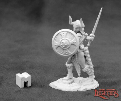 ALENA FROSTBLADE, FEMALE BARBARIAN Reaper Minis Dark Heaven Legends REM03931 D&D