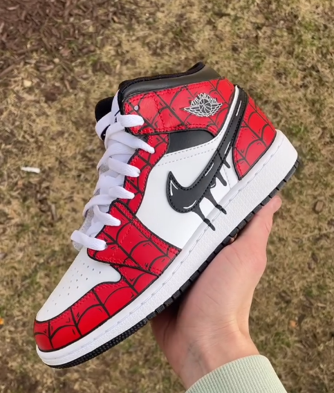 い*ん様 Spider-Man × Nike Air Jordan 1 High Size 7y- Jordan 1 Retro OG x Marvel High Spider-Man: Across