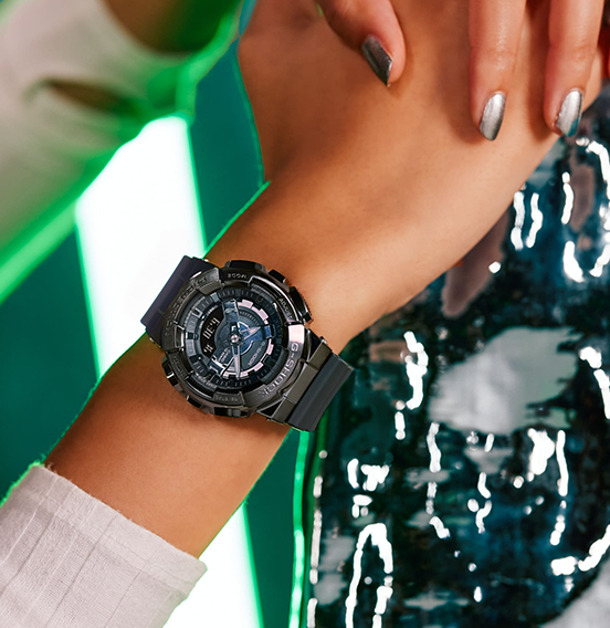 Pre-owned Casio G-shock Woman Resin Band Wrist Watch Gm-s110b-8adr