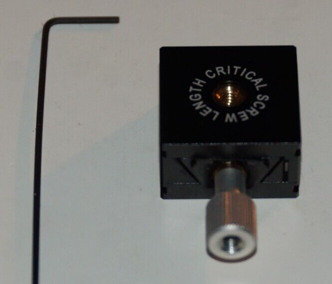 ◭ Authentic ThorLabs ◮ 1/2" Dovetail Translation Stage ~ 8-32 Taps