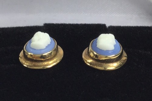 Pair of 14K Gold Cameo Earrings – Post Back – Antique or Vintage Estate Jewelry