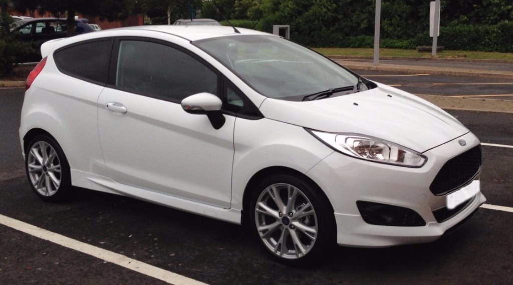 Ford Fiesta 1.0 EcoBoost (125 bhp) Zetec S 3dr (Frozen White) + City Pack + Free Tax in