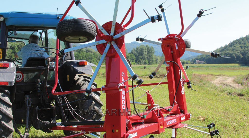 Enorossi G4 17' Pull Type Hay Tedder - Ships Free to Texas & Surrounding States!