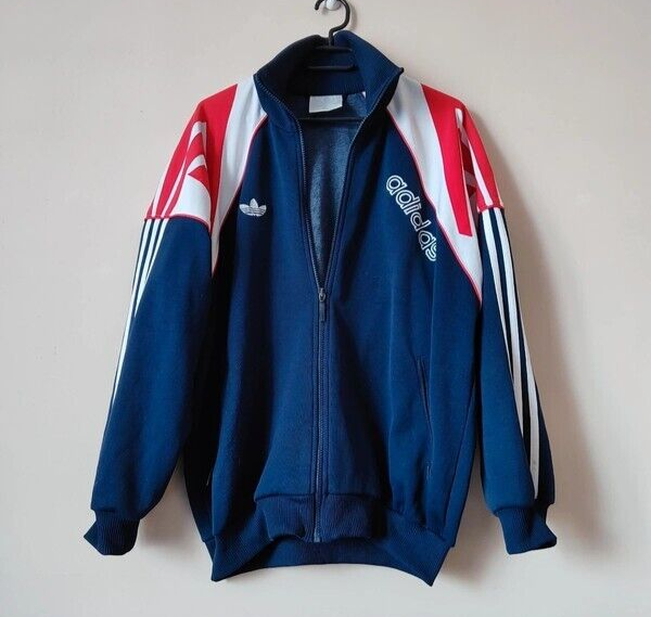 90s adidas トラックジャケット　日本製　ネイビー　Ｍサイズ　新品袋入り 90s adidas アディダス トラックジャケット ジャージ 刺繍ロゴ