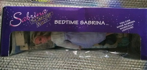 1997 vintage KENNER SABRINA THE TEENAGE WITCH BEDTIME DOLL BRAND NEW TV show 90s