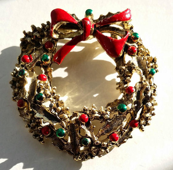Christmas Wreath Pin, Gerry's Vintage Xmas Brooch, Holiday Costume Jewelry