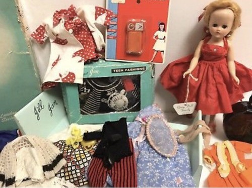 Vintage 1950’s Vogue Jill Doll Uneeda Bob Doll Original / Vintage Outfits / More