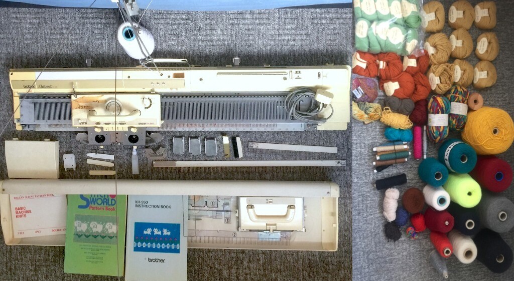 Brother Electronic Electroknit Knitting Machine KH950 with Yarns in
