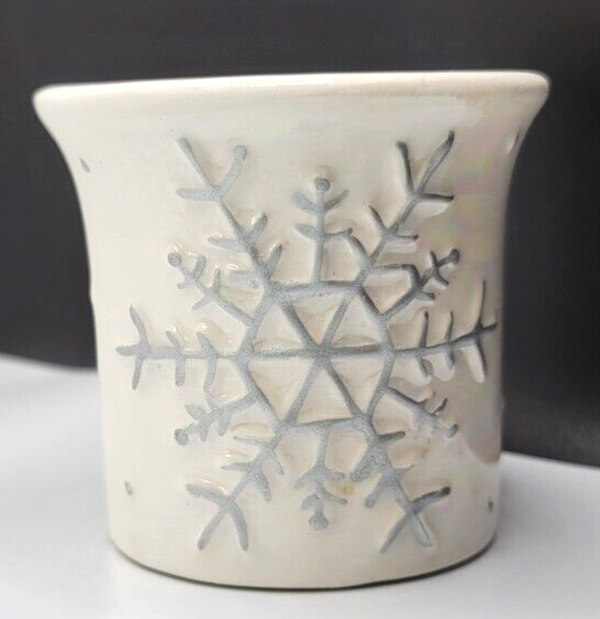 Small Mini Pearl White/Silver Opalescent Ceramic Snowflake Holiday Candle Holder