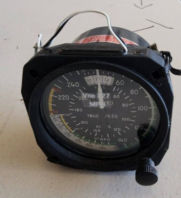8125 United Instruments True Airspeed Indicator
