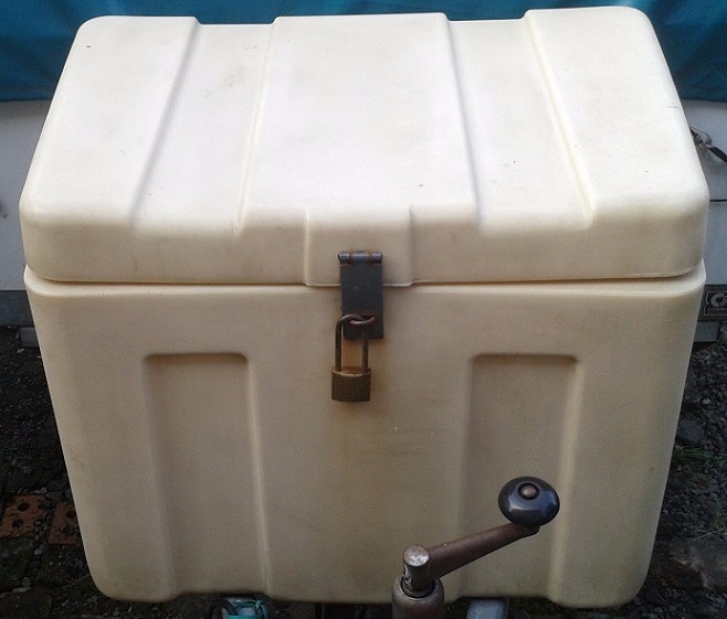 Folding camper / trailer tent / caravan front storage box / fridge box