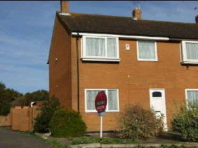 Three bedroom house for rent in Upton. in Broadstone, Dorset Gumtree