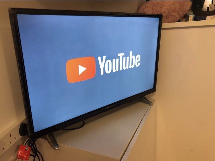 HITACHI 32 inch LED smart TV in Liverpool City Centre, Merseyside Gumtree