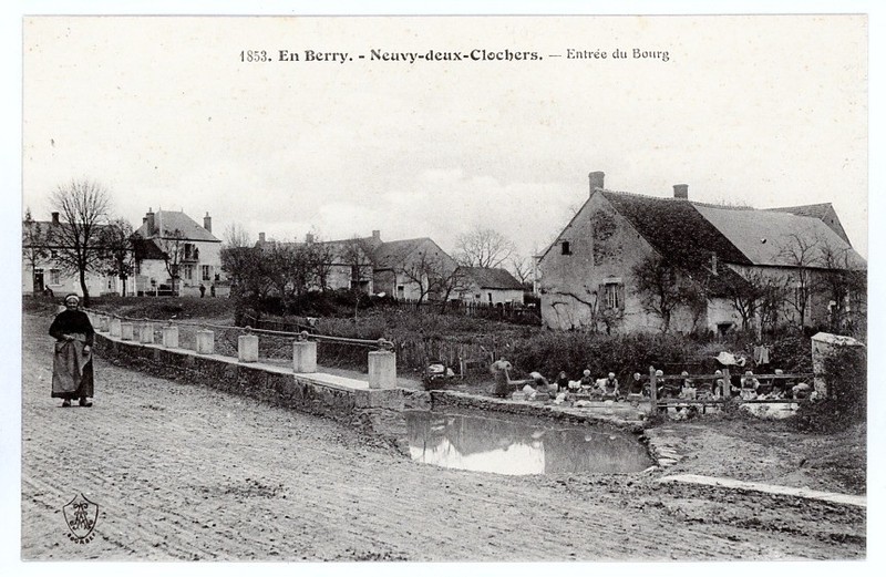 (S-19864) France - 18 - Neuvy Deux Clochers Cpm Laveuses Petit Plan     Auxenfan