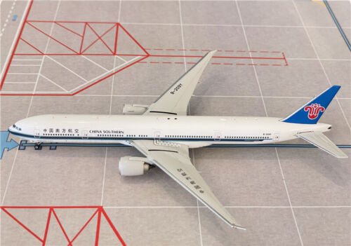 Phoenix China Southern Airlines for Boeing 777-300ER B-209Y 1:400 Pre-builded Phoenix China Southern Airlines for Boeing 777-300ER B-209Y 1:400 Pre-builded